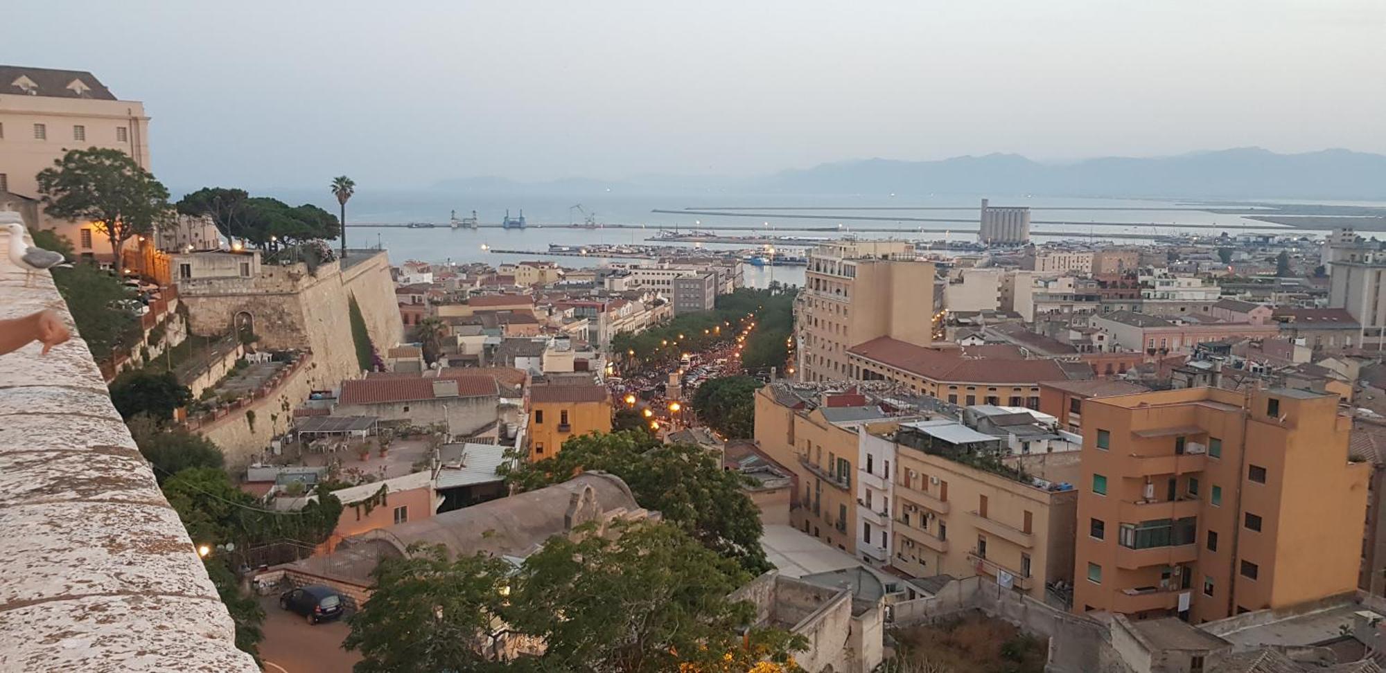 Eva Luxury Suite Cagliari Bagian luar foto