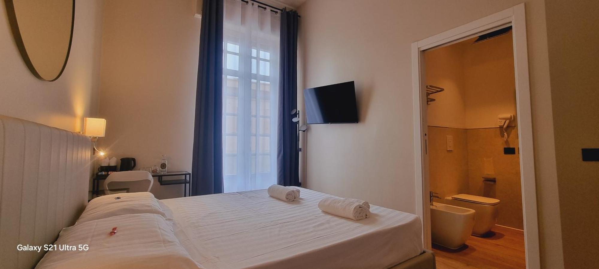 Eva Luxury Suite Cagliari Bagian luar foto