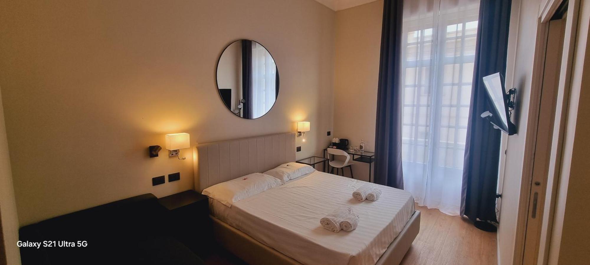 Eva Luxury Suite Cagliari Bagian luar foto