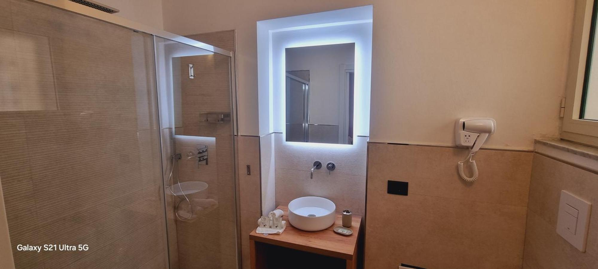 Eva Luxury Suite Cagliari Bagian luar foto