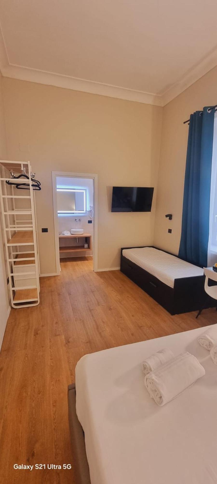 Eva Luxury Suite Cagliari Bagian luar foto
