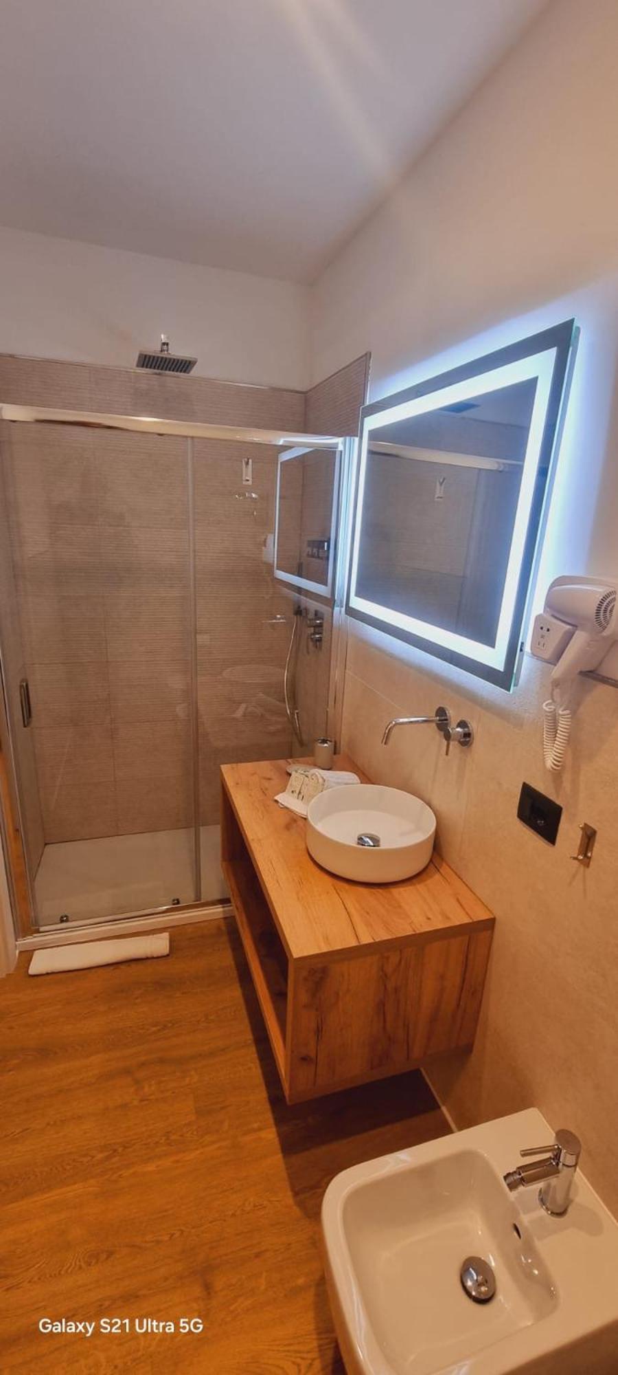 Eva Luxury Suite Cagliari Bagian luar foto